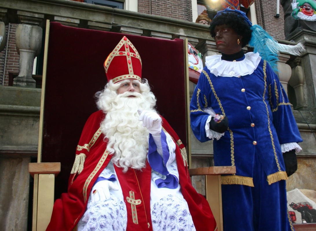 Sinterklaas şi Zwarte Piet